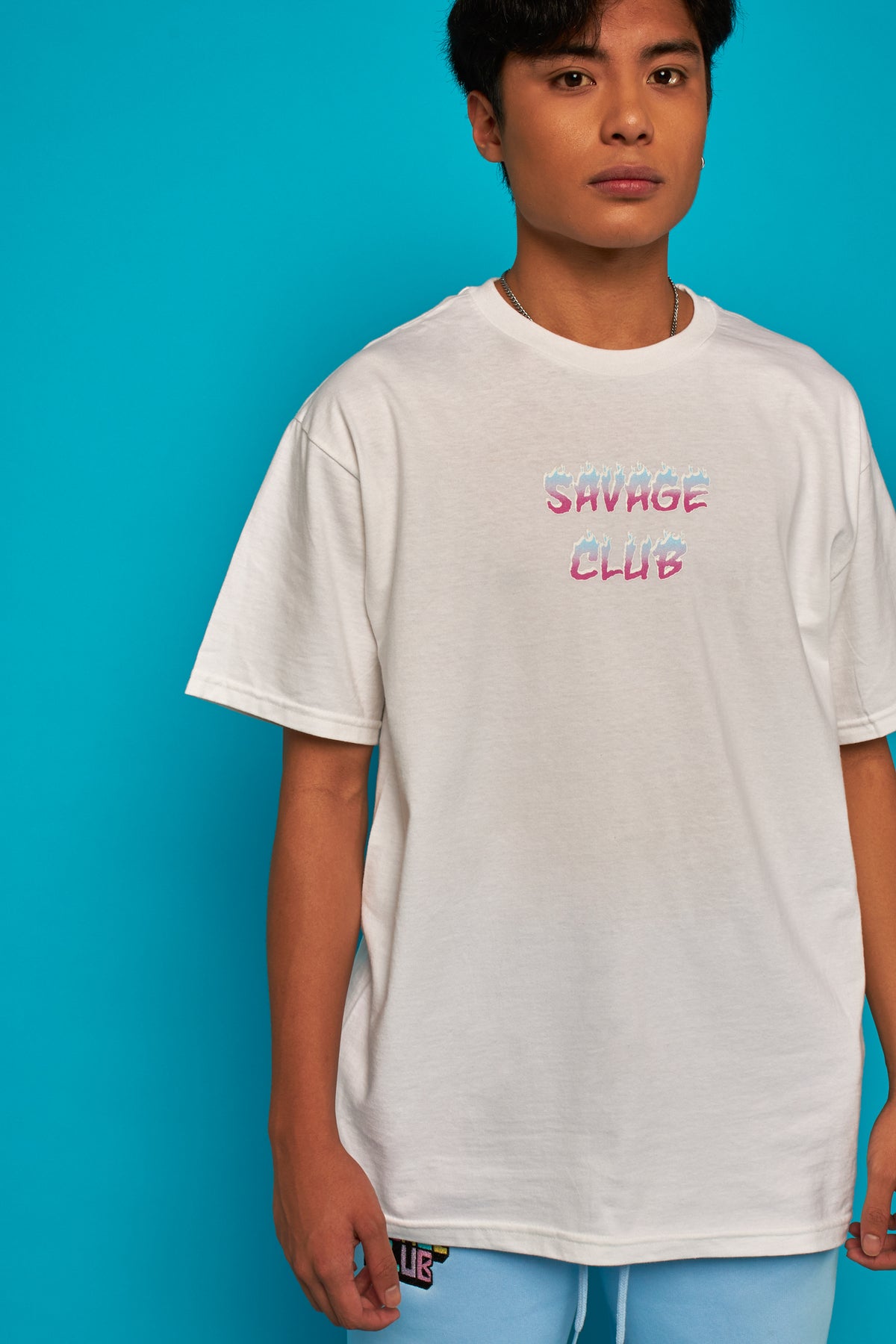 savage club white t-shirt flame gradient logo -premium cotton